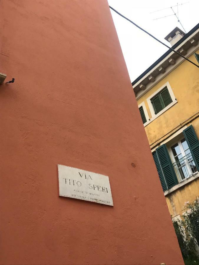 Ferienwohnung Dimora Tito Speri Near Arena Verona Exterior foto